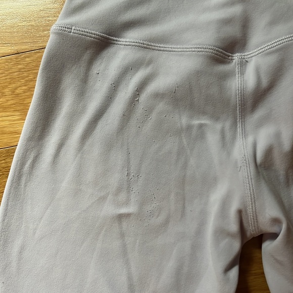 Lululemon Size 4 align leggings in light purple - Picture 5 of 5